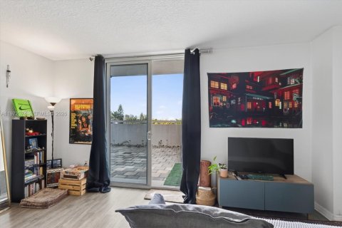 Condominio en venta en Miami, Florida, 1 dormitorio, 66.52 m2 № 2034005 - foto 30
