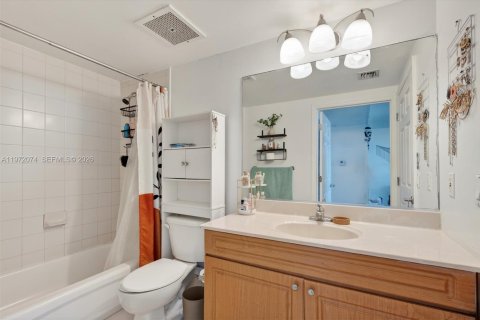 Condominio en venta en Miami, Florida, 1 dormitorio, 66.52 m2 № 2034005 - foto 29