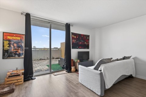 Condominio en venta en Miami, Florida, 1 dormitorio, 66.52 m2 № 2034005 - foto 13