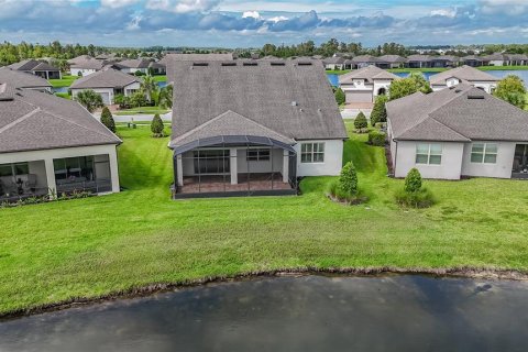 Villa ou maison à vendre à Land O' Lakes, Floride: 4 chambres, 285.21 m2 № 2351779 - photo 30