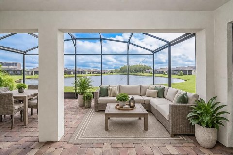 Villa ou maison à vendre à Land O' Lakes, Floride: 4 chambres, 285.21 m2 № 2351779 - photo 9