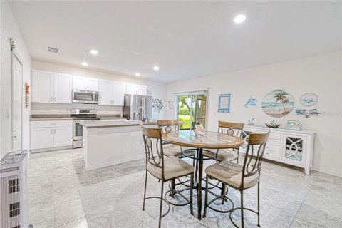 Casa en venta en Punta Gorda, Florida, 4 dormitorios, 173.26 m2 № 1690616 - foto 4