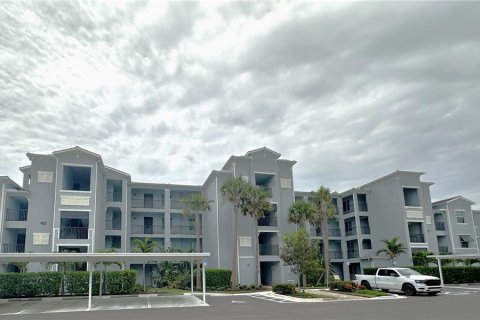 Copropriété à louer à Punta Gorda, Floride: 2 chambres, 104.05 m2 № 1811084 - photo 2