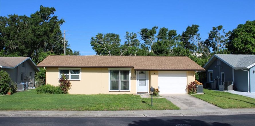 Casa en Clearwater, Florida 2 dormitorios, 76.37 m2 № 1835990