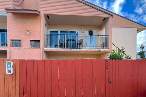 Apartment in Miami, Florida 3 bedrooms, 88.07 sq.m. № 2001589