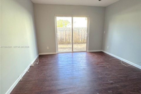 Apartment in Miami, Florida 3 bedrooms, 88.07 sq.m. № 2001589 - photo 15