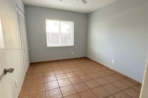 Apartment in Miami, Florida 3 bedrooms, 88.07 sq.m. № 2001589 - photo 11