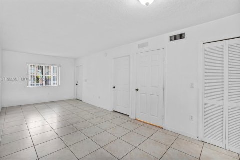 Condominio en venta en Homestead, Florida, 2 dormitorios, 76.37 m2 № 1992388 - foto 30