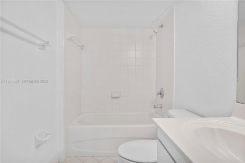 Condominio en venta en Homestead, Florida, 2 dormitorios, 76.37 m2 № 1992388 - foto 20