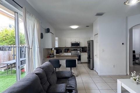 Купить таунхаус в Майами, Флорида 3 спальни, 155.15м2, № 2045429 - фото 12