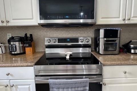 Купить таунхаус в Майами, Флорида 3 спальни, 155.15м2, № 2045429 - фото 16