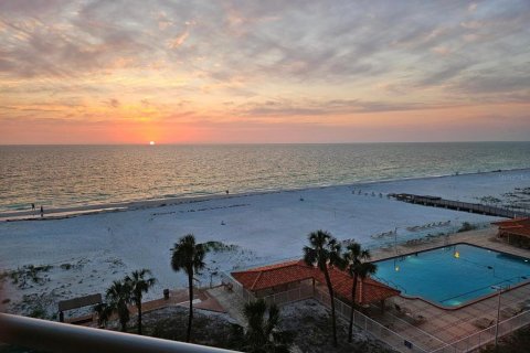 Condominio en venta en Clearwater, Florida, 4 habitaciones, 45.8 m2 № 1880517 - foto 5