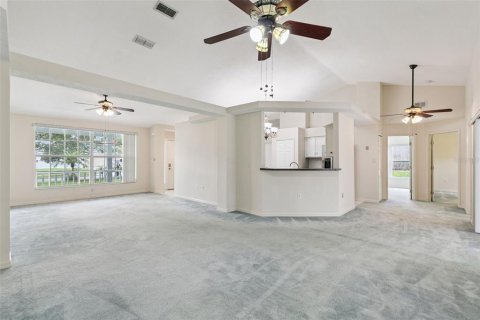 Villa ou maison à vendre à Apopka, Floride: 3 chambres, 182.46 m2 № 2267268 - photo 8