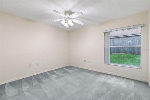 Villa ou maison à vendre à Apopka, Floride: 3 chambres, 182.46 m2 № 2267268 - photo 18