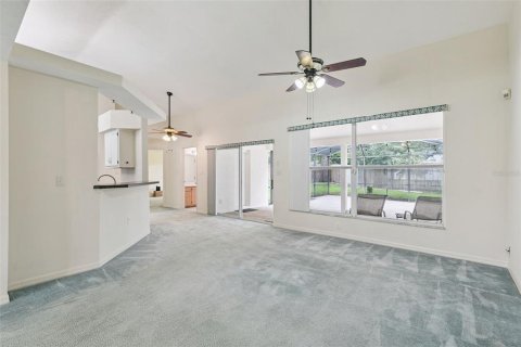 Villa ou maison à vendre à Apopka, Floride: 3 chambres, 182.46 m2 № 2267268 - photo 6