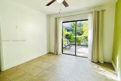 Appartement à louer à Miami, Floride: 1 chambre, 68.28 m2 № 2087920 - photo 6