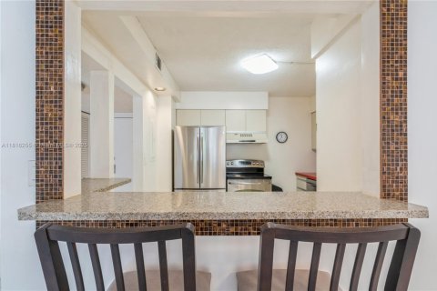 Купить кондоминиум в Авентура, Флорида 1 спальня, 85.28м2, № 1939908 - фото 8