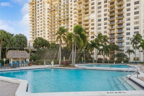 Condominio en venta en Aventura, Florida, 1 dormitorio, 85.28 m2 № 1939908 - foto 28