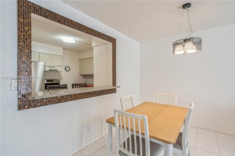 Купить кондоминиум в Авентура, Флорида 1 спальня, 85.28м2, № 1939908 - фото 17