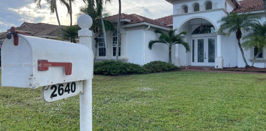 Дом в Хомстед, Флорида 4 спальни, 335.66м2 № 1995931