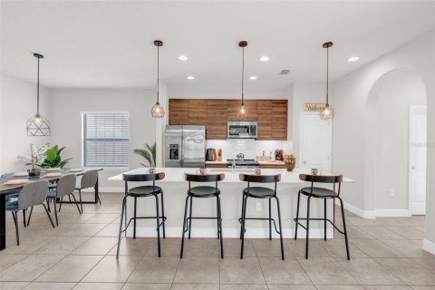 Villa ou maison à vendre à Haines City, Floride: 4 chambres, 223.34 m2 № 2350341 - photo 13