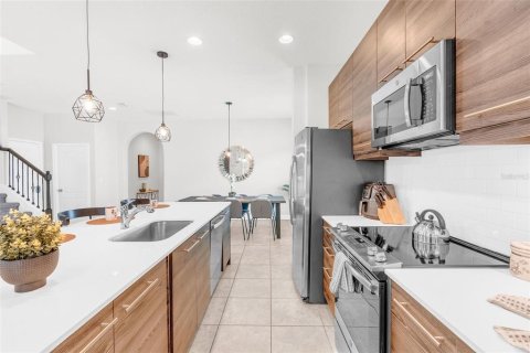 Villa ou maison à vendre à Haines City, Floride: 4 chambres, 223.34 m2 № 2350341 - photo 5