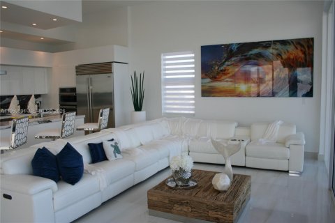Casa en venta en Big Pine Key, Florida, 4 dormitorios, 195.09 m2 № 2153280 - foto 19