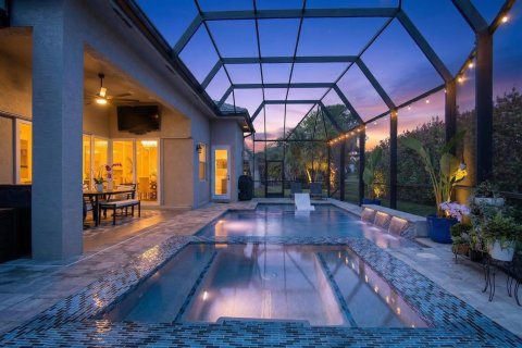 Casa en venta en Port St. Lucie, Florida, 4 dormitorios, 299.42 m2 № 2078269 - foto 2
