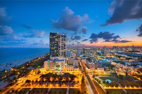 Copropriété à louer à Miami Beach, Floride: 2 chambres, 123.65 m2 № 1938257 - photo 1