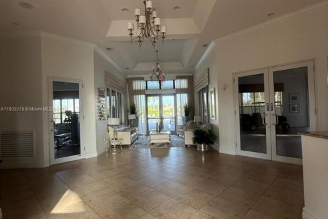 Снять в аренду таунхаус в Майами, Флорида 3 спальни, 154.31м2, № 1954377 - фото 25