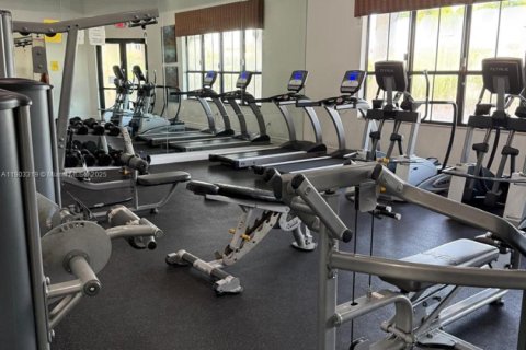 Снять в аренду таунхаус в Майами, Флорида 3 спальни, 154.31м2, № 1954377 - фото 22