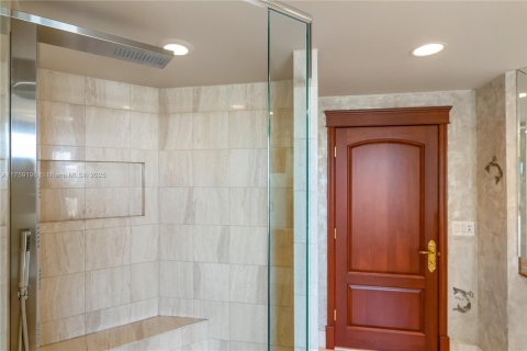 Condo in Aventura, Florida, 3 bedrooms  № 1860538 - photo 29