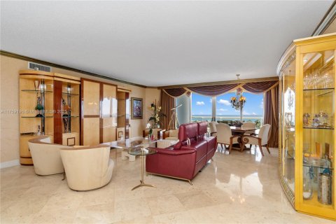 Condo in Aventura, Florida, 3 bedrooms  № 1860538 - photo 4