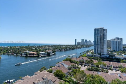 Condo in Aventura, Florida, 3 bedrooms  № 1860538 - photo 23