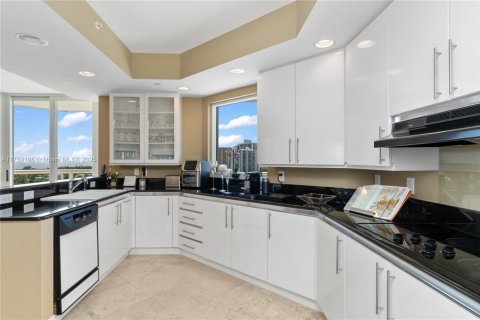 Condo in Aventura, Florida, 3 bedrooms  № 1860538 - photo 19