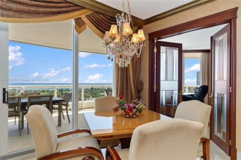 Condo in Aventura, Florida, 3 bedrooms  № 1860538 - photo 9