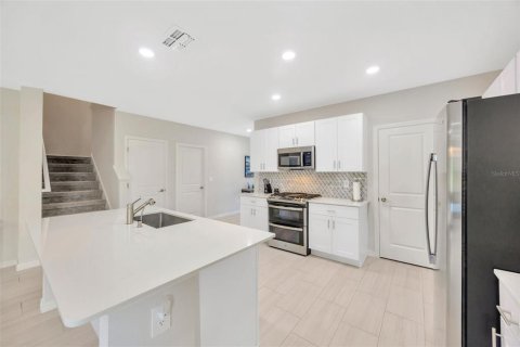 Villa ou maison à vendre à Zephyrhills, Floride: 5 chambres, 269.04 m2 № 1856140 - photo 25