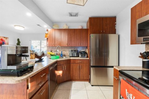 Купить виллу или дом в Майами, Флорида 4 спальни, 144.09м2, № 2037967 - фото 8