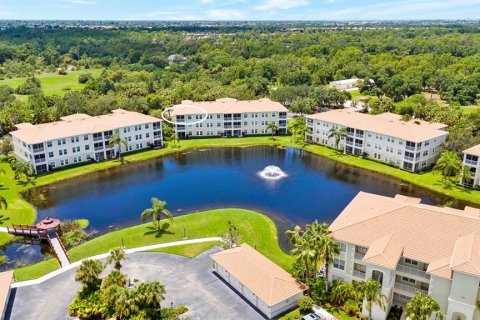 Condo à Venice, Floride, 2 chambres  № 2389256