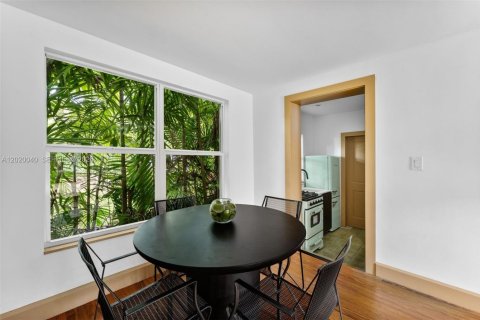 House in Miami Beach, Florida 7 bedrooms, 447.97 sq.m. № 2192231 - photo 29