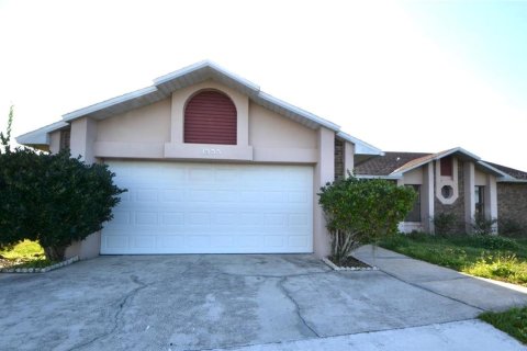House in Kissimmee, Florida 3 bedrooms, 143.16 sq.m. № 1844933 - photo 2