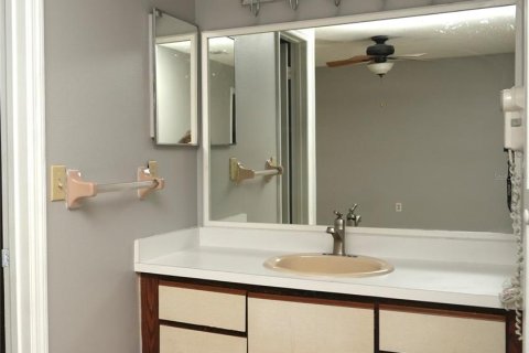 House in Kissimmee, Florida 3 bedrooms, 143.16 sq.m. № 1844933 - photo 17