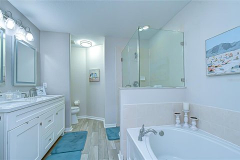 Adosado en venta en Land O' Lakes, Florida, 3 dormitorios, 171.5 m2 № 2148528 - foto 27