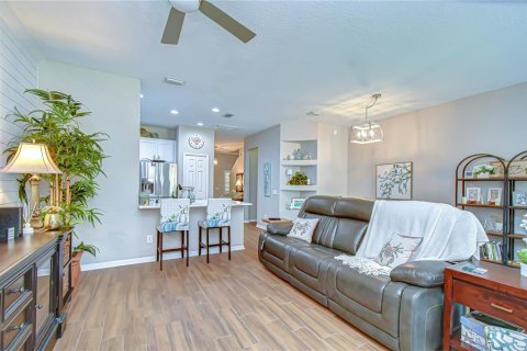 Adosado en venta en Land O' Lakes, Florida, 3 dormitorios, 171.5 m2 № 2148528 - foto 14