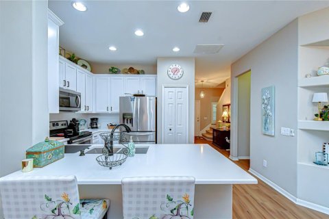 Adosado en venta en Land O' Lakes, Florida, 3 dormitorios, 171.5 m2 № 2148528 - foto 9