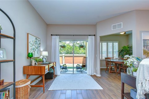 Adosado en venta en Land O' Lakes, Florida, 3 dormitorios, 171.5 m2 № 2148528 - foto 16