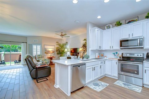 Adosado en venta en Land O' Lakes, Florida, 3 dormitorios, 171.5 m2 № 2148528 - foto 5