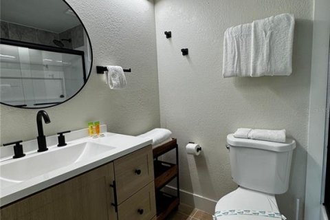 Condo in Orlando, Florida, 2 bedrooms № 2123021 - photo 8