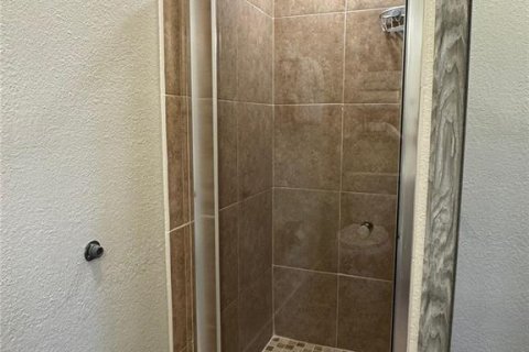 Condo in Orlando, Florida, 2 bedrooms № 2123021 - photo 13