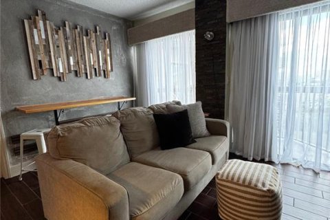 Condo in Orlando, Florida, 2 bedrooms № 2123021 - photo 23